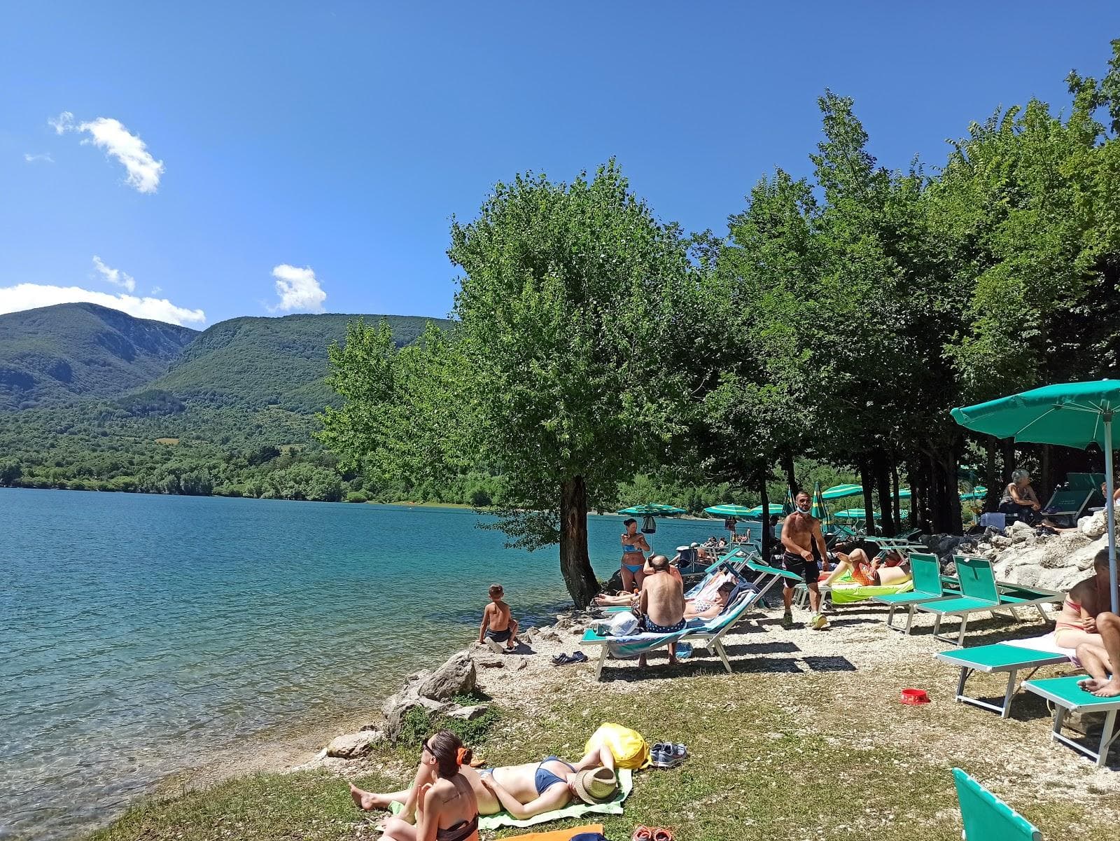 Spiaggia La Gravara - Lago di Barrea