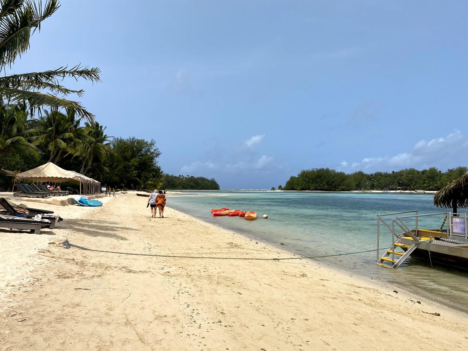 Muri Beach