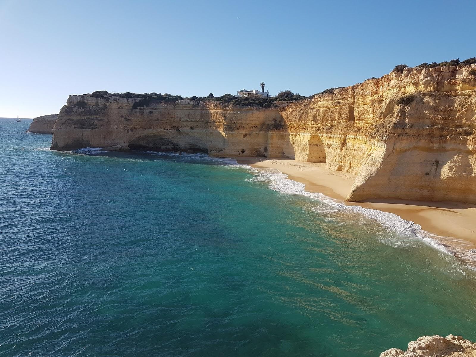 Malhada do Baraco beach