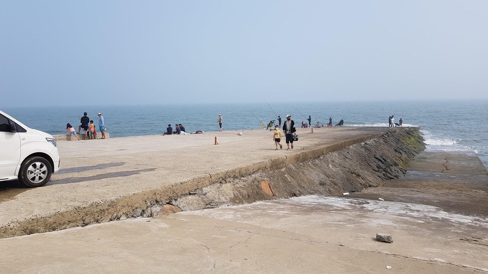 Obongsan Beach