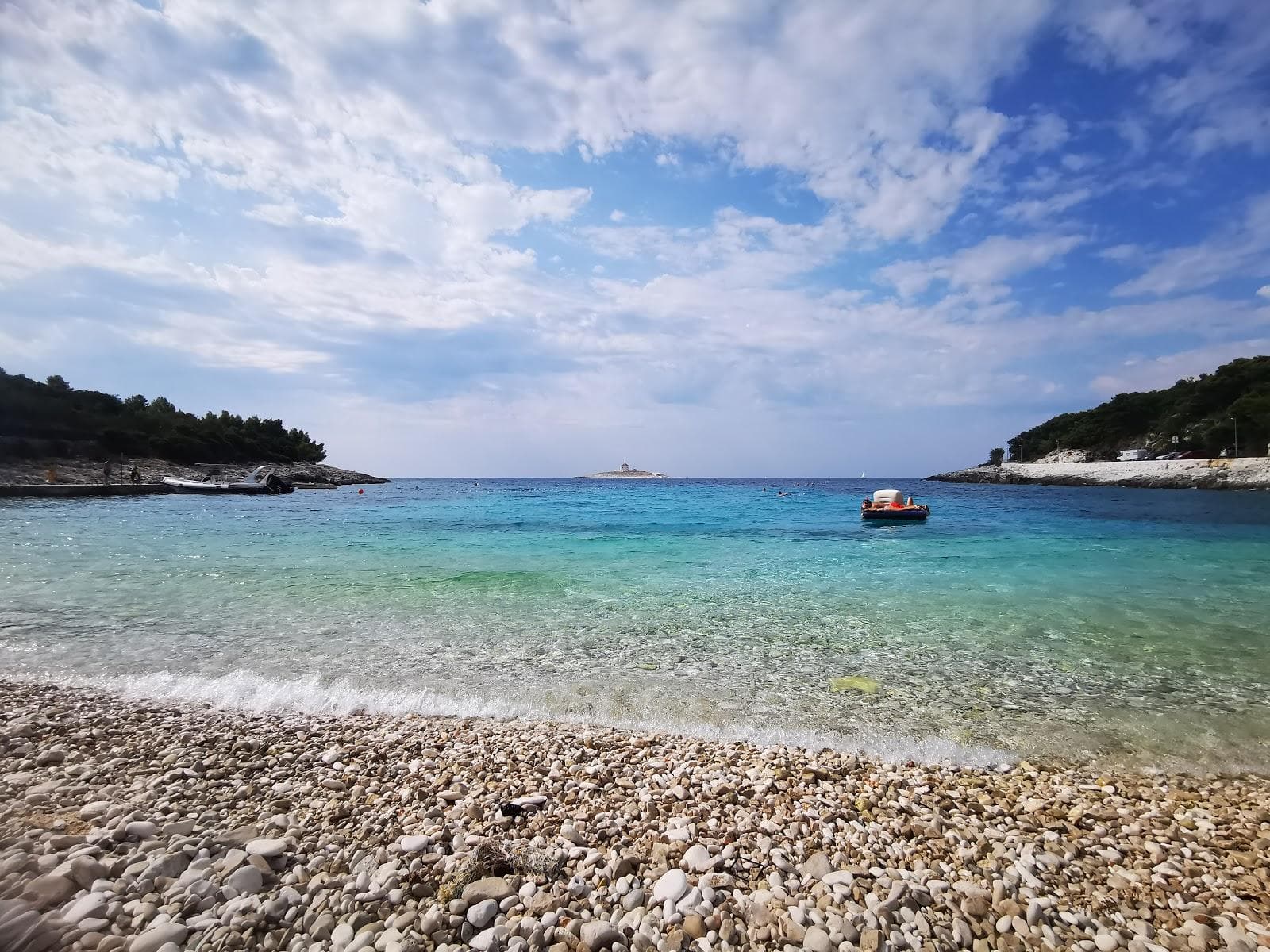 Pokonji dol beach