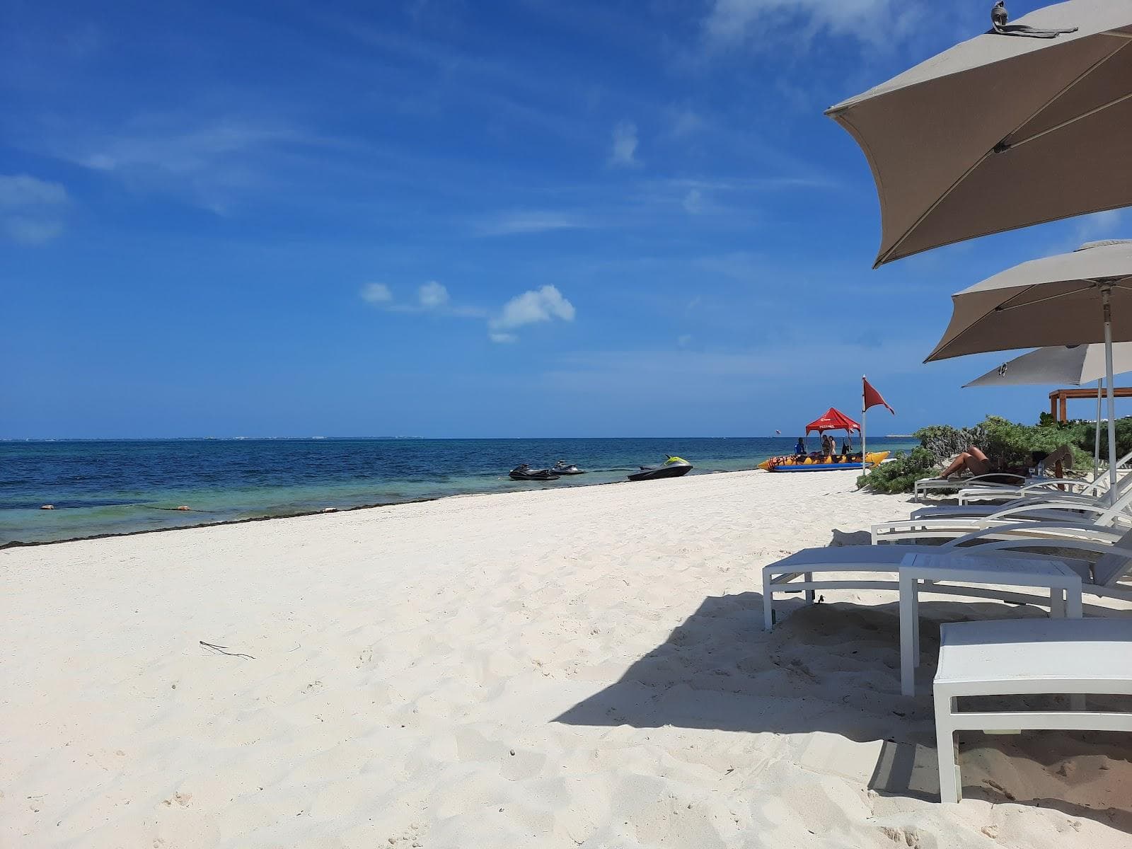 Mujeres beach