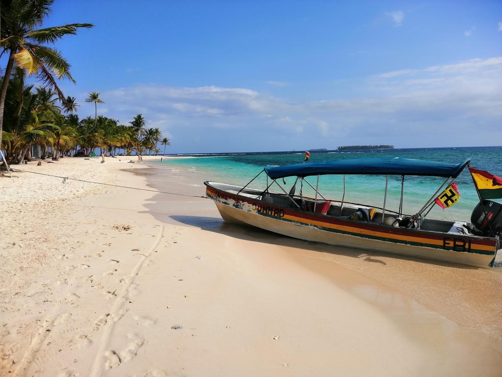 Bidirdub island Beach