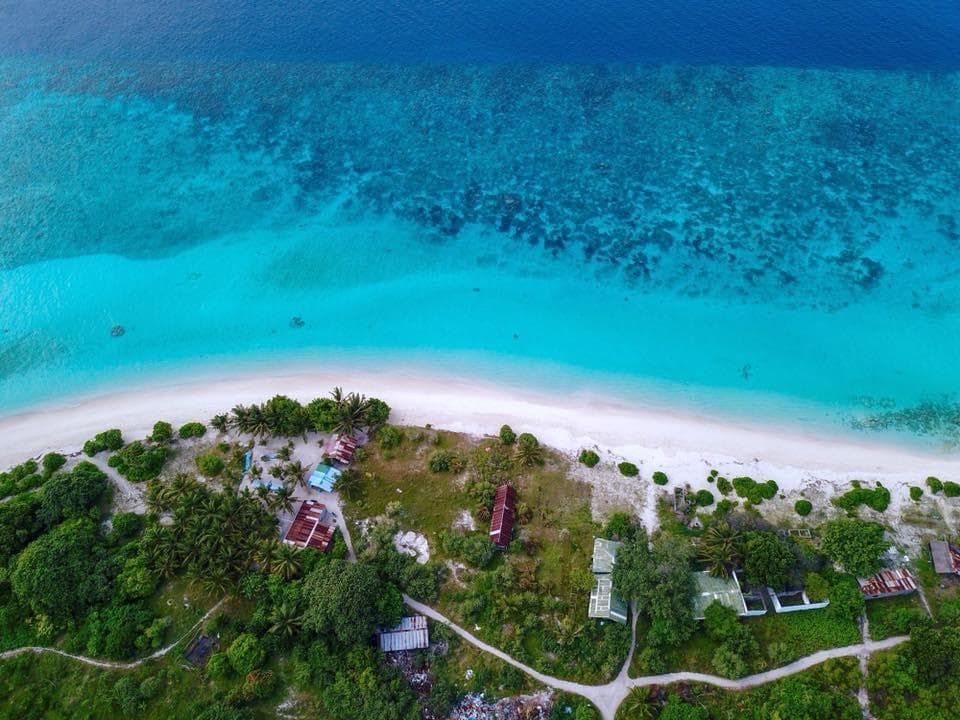 Kanditheemu Beach