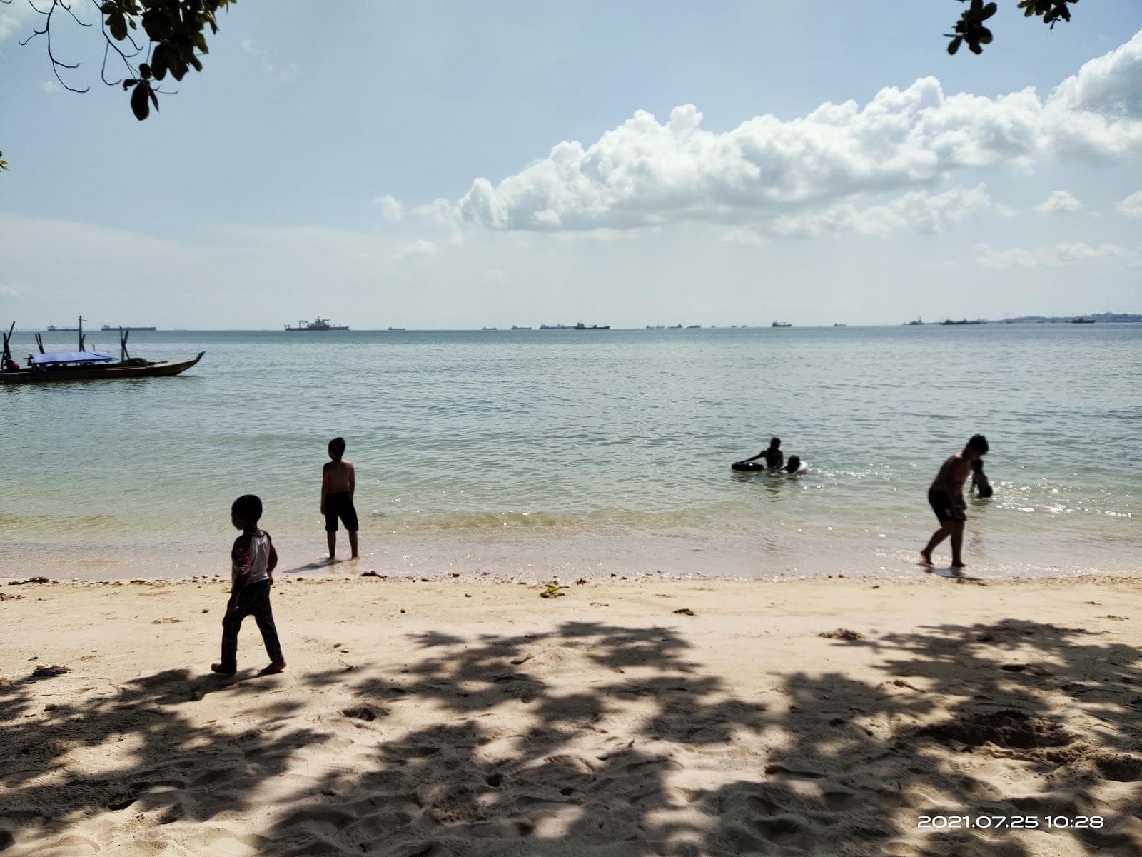 Pantai Dangas Patam Lestari