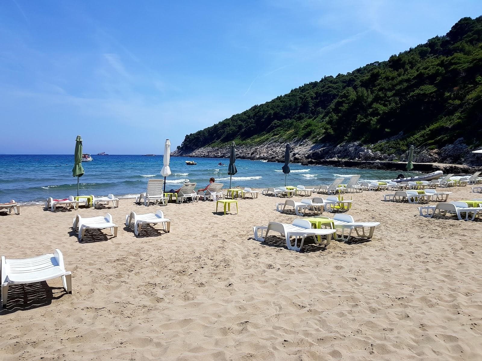 Sunj beach