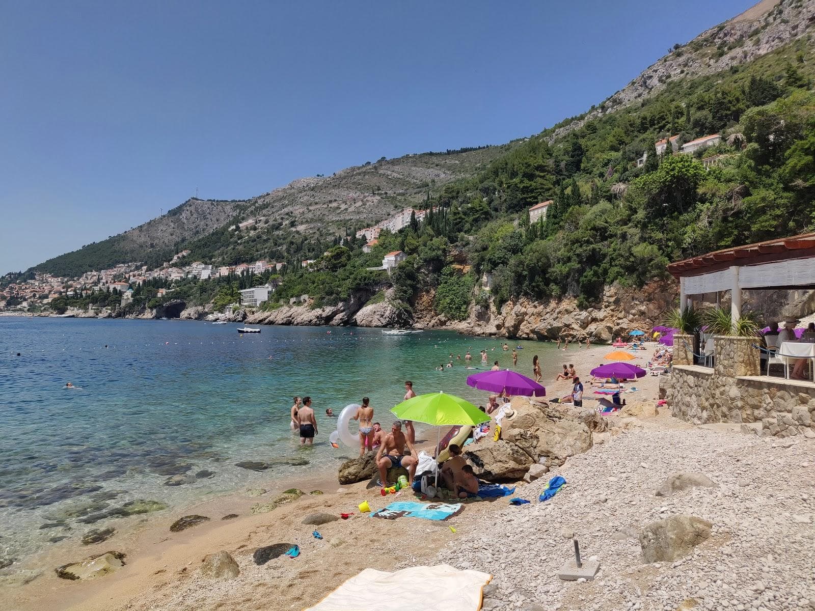 Sveti Jakov beach
