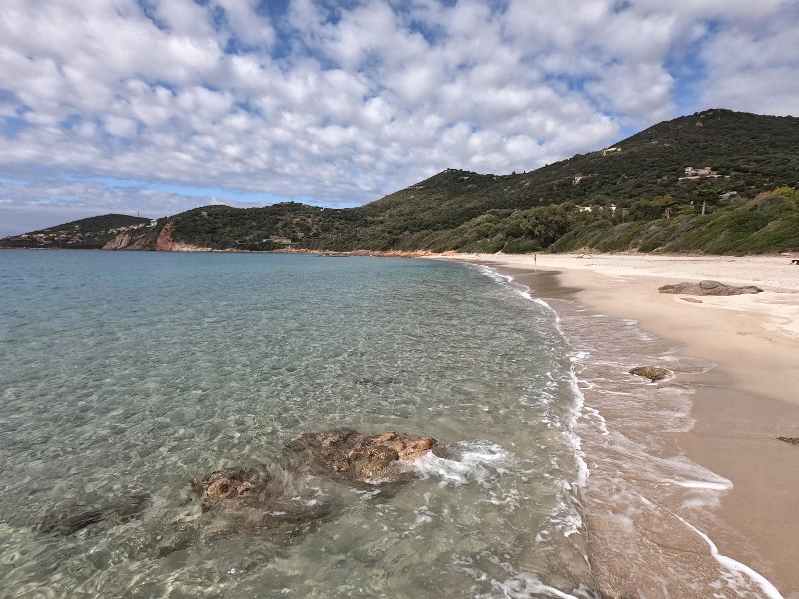 Menasina beach