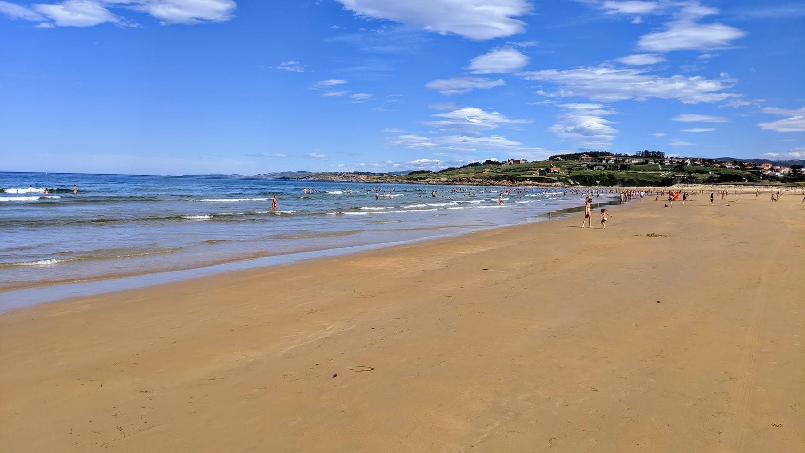 Oyambre Beach