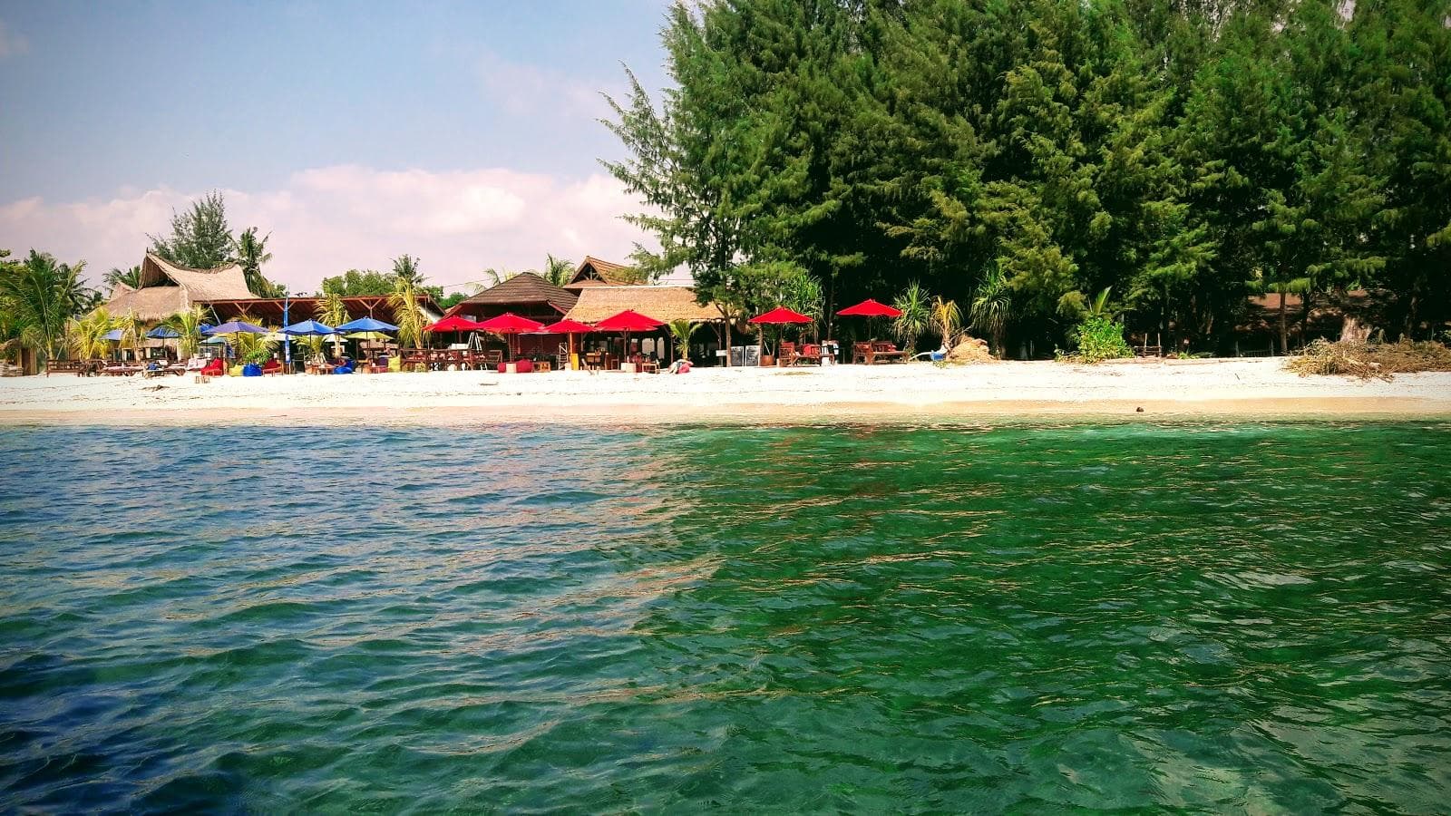 Gili Air Camilla Beach