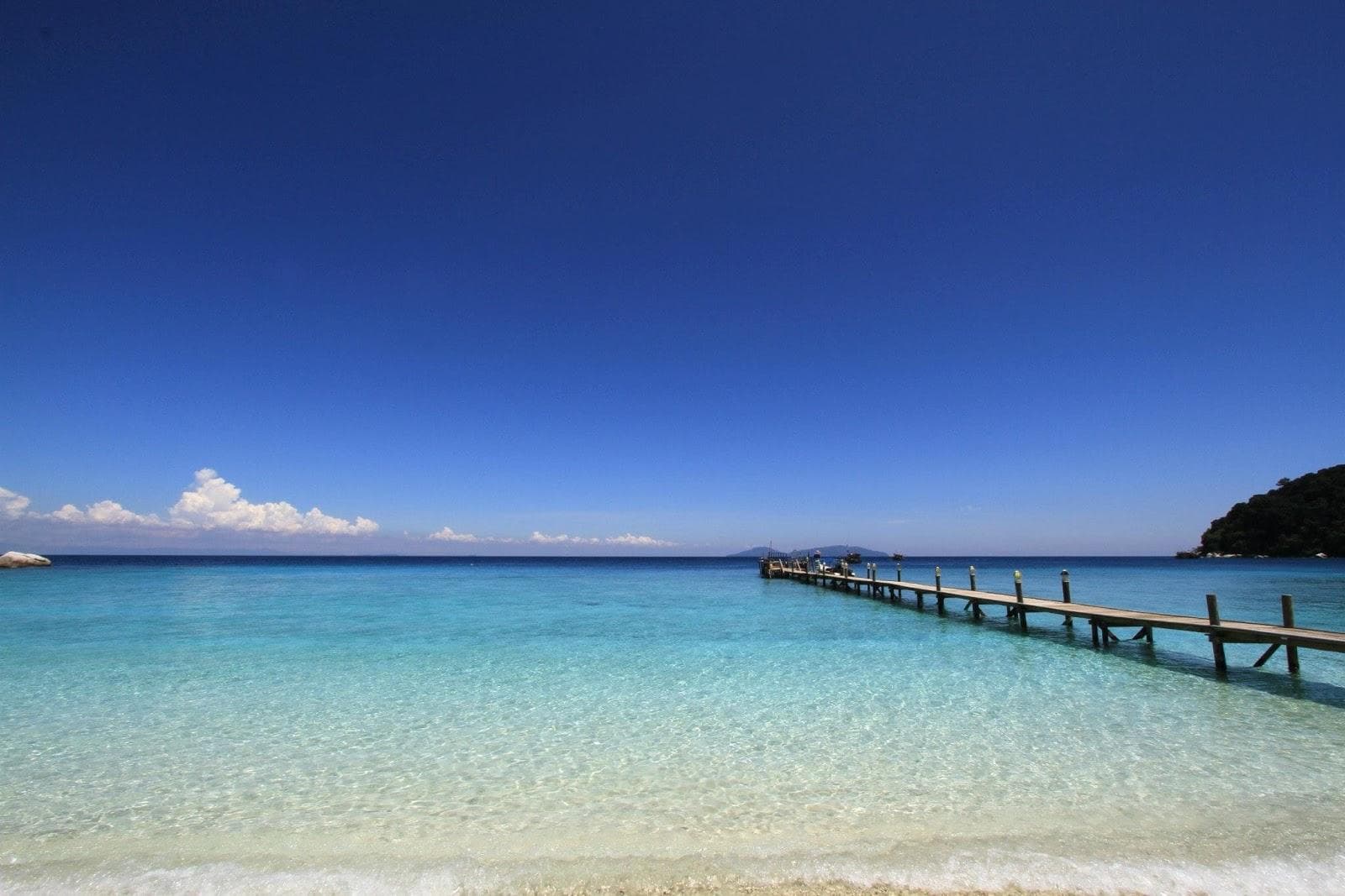 Summer Bay Resort beach