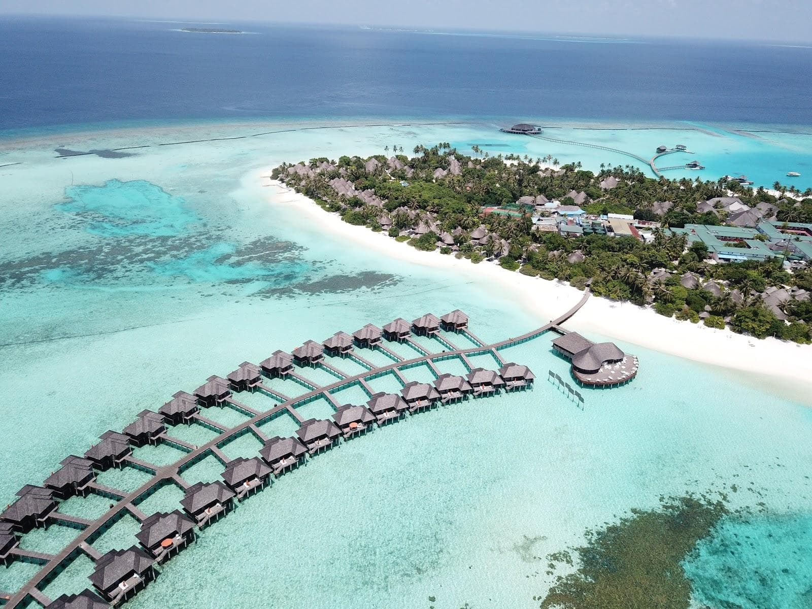 Sun Siyam Resort beach