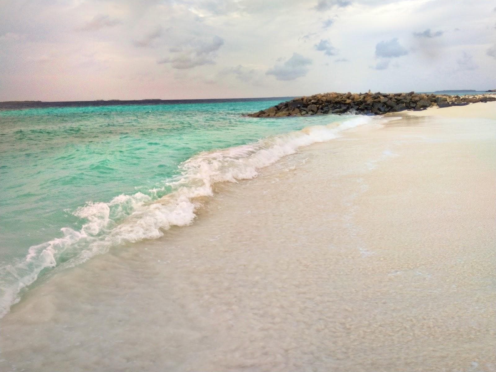 Velidhoo bitsy beach
