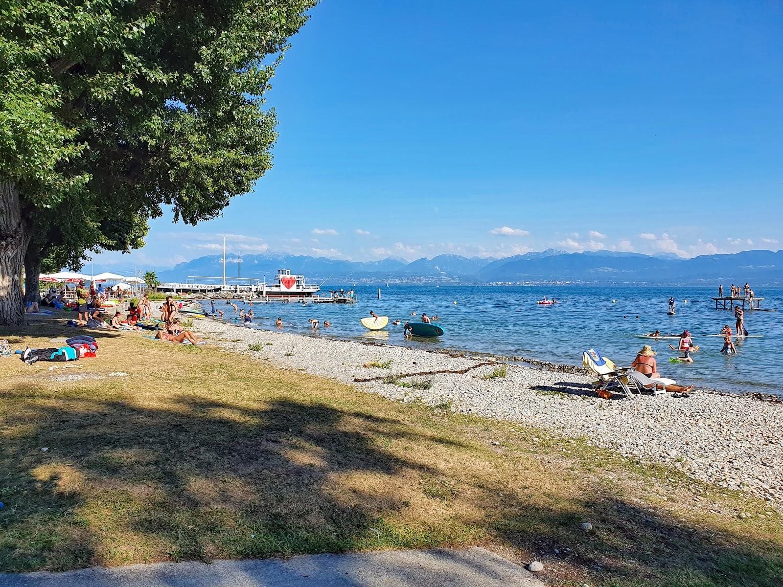 Plage de Perroy