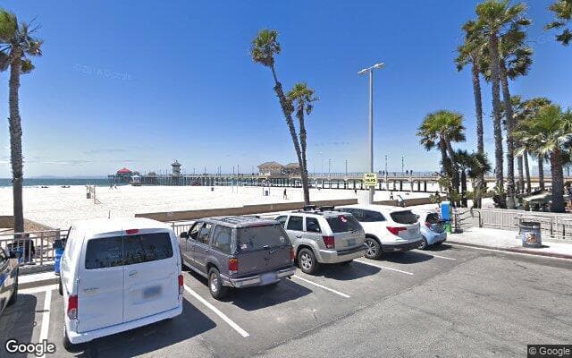 Huntington City Beach - Huntington Street