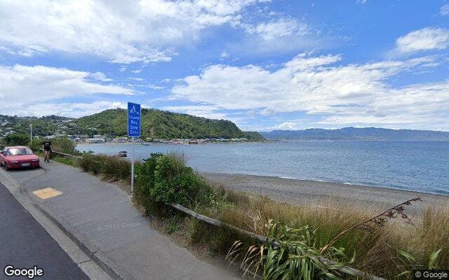 Island Bay at Derwent Street