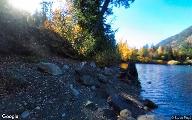 Lake of the Woods Beach - Highway stop