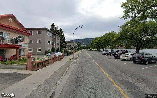 Okanagan Lake Beach - West