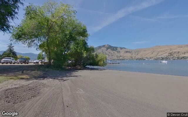 Paddlewheel Park Beach