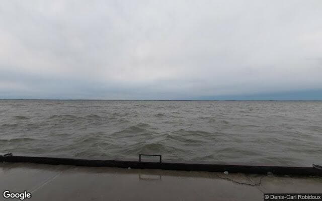 Plage du parc Baie du village Beach (quai fédéral)