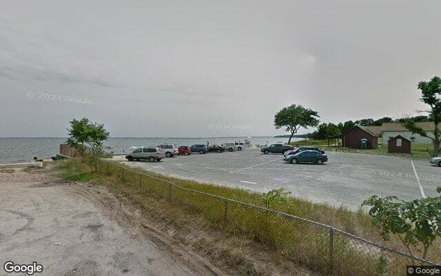 Veterans Memorial Beach
