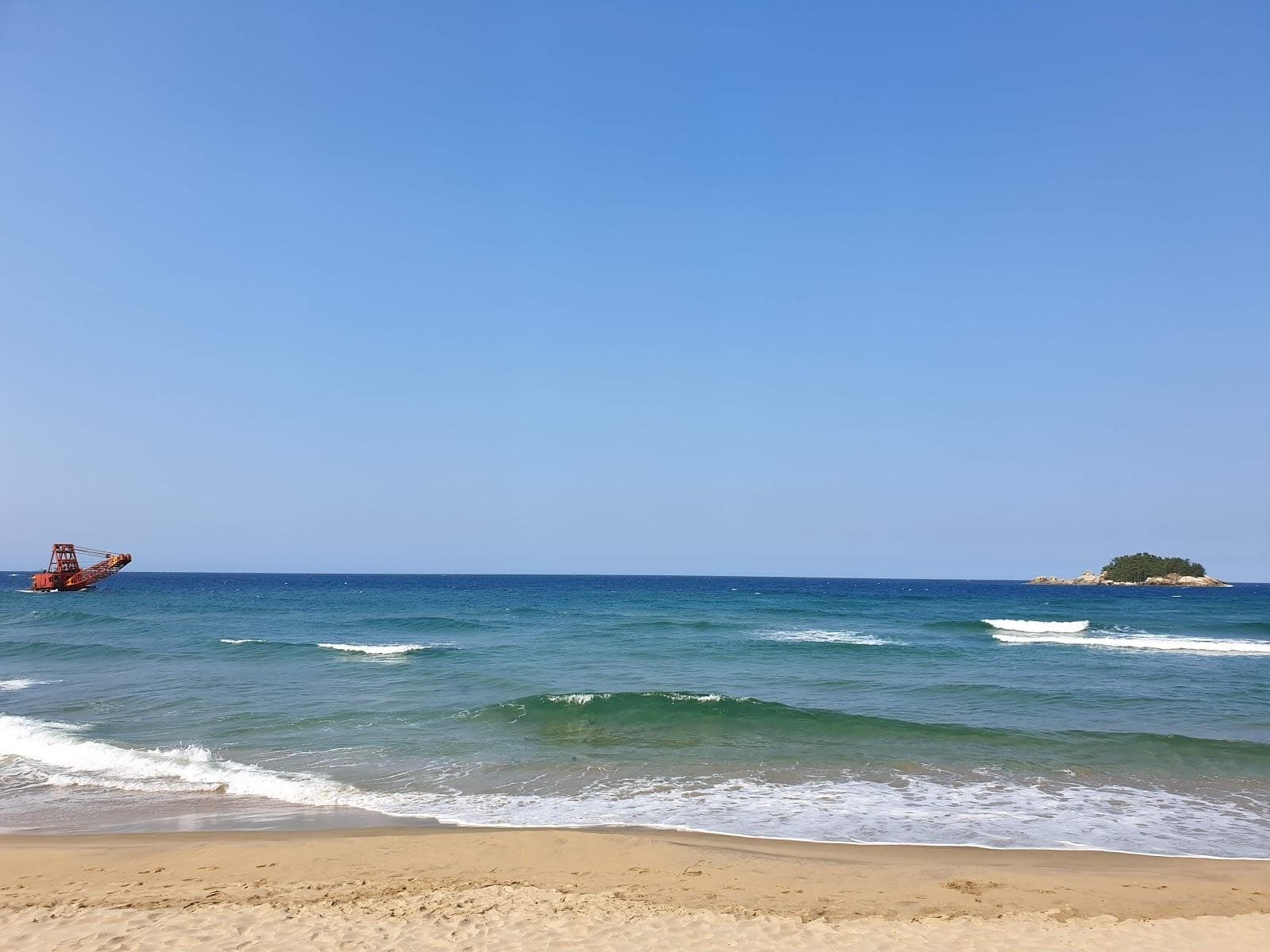 Knight Moon Beach