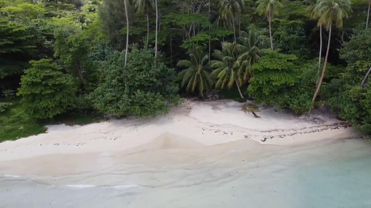Plage Hana Iti