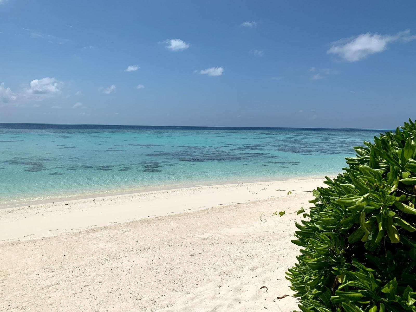 Meradhoo Beach
