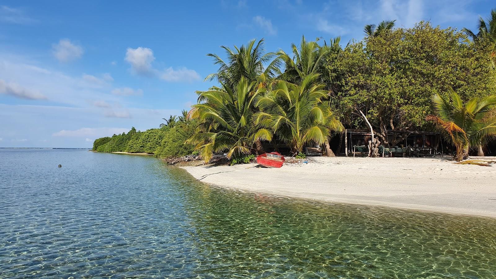 Olhuvaali Beach
