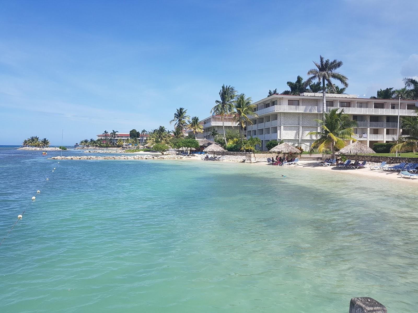 Holiday Inn Montego Bay beach