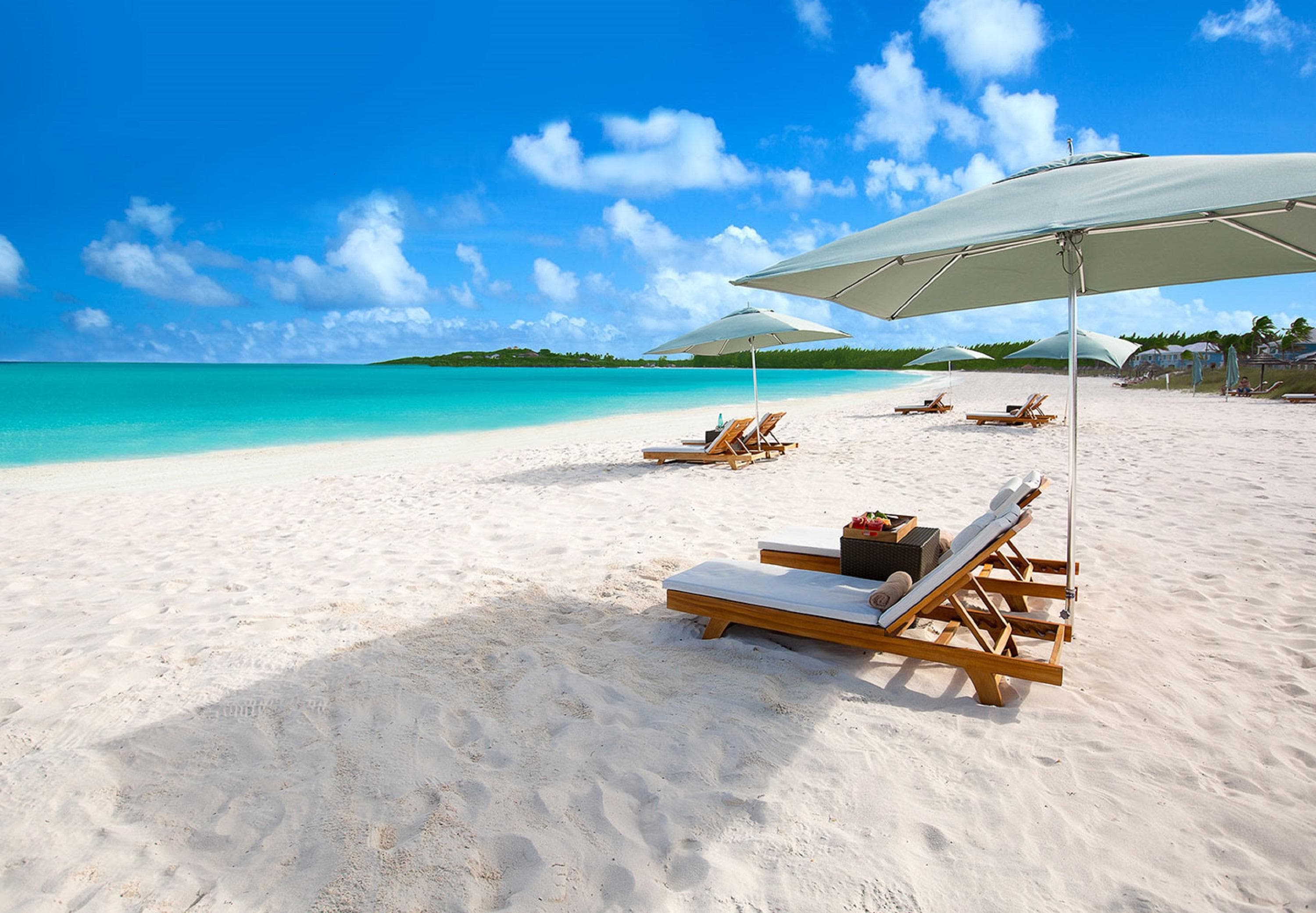 Sandals Emerald Bay beach