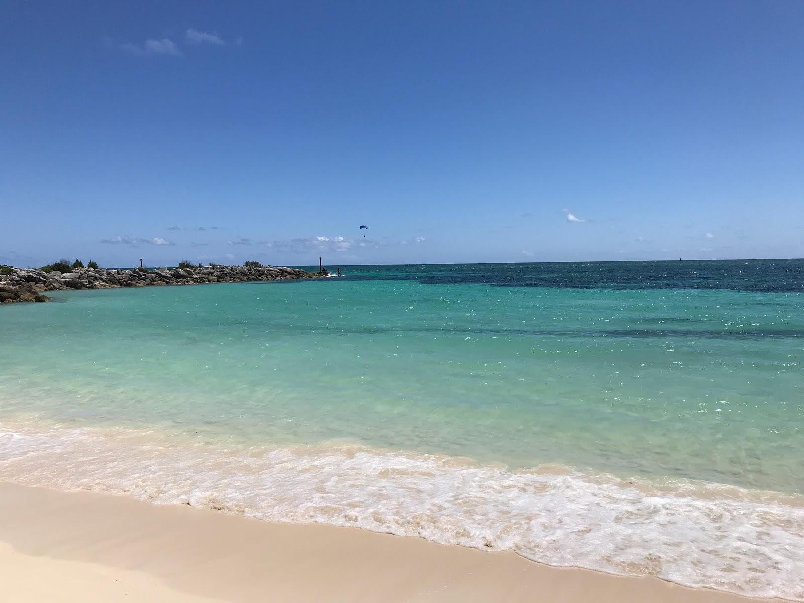Lucaya beach