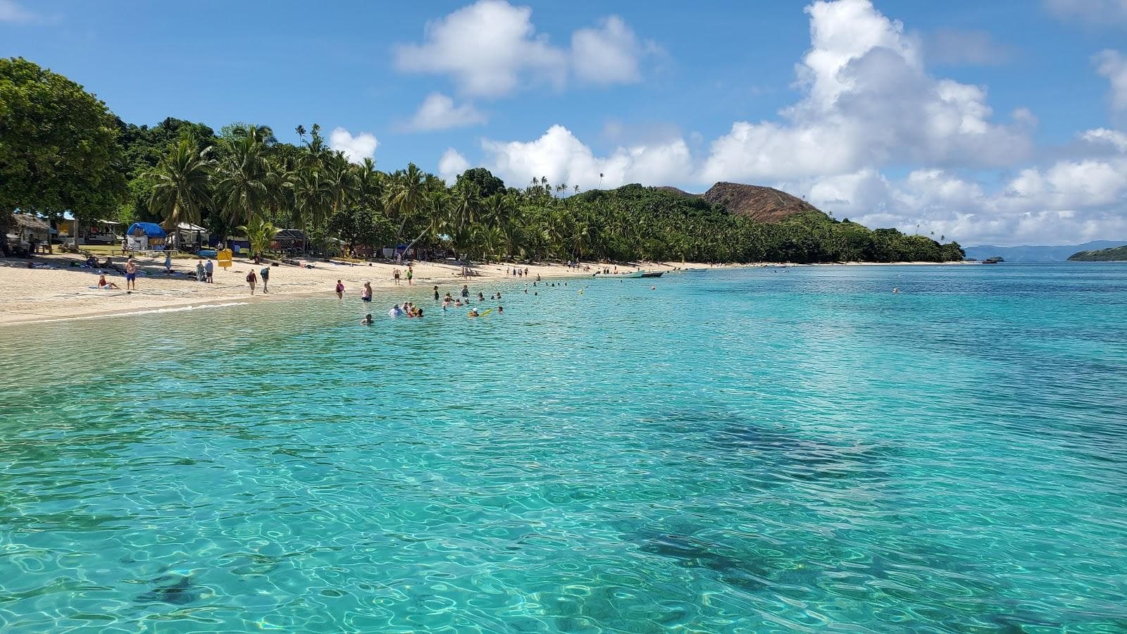 Dravuni Beach