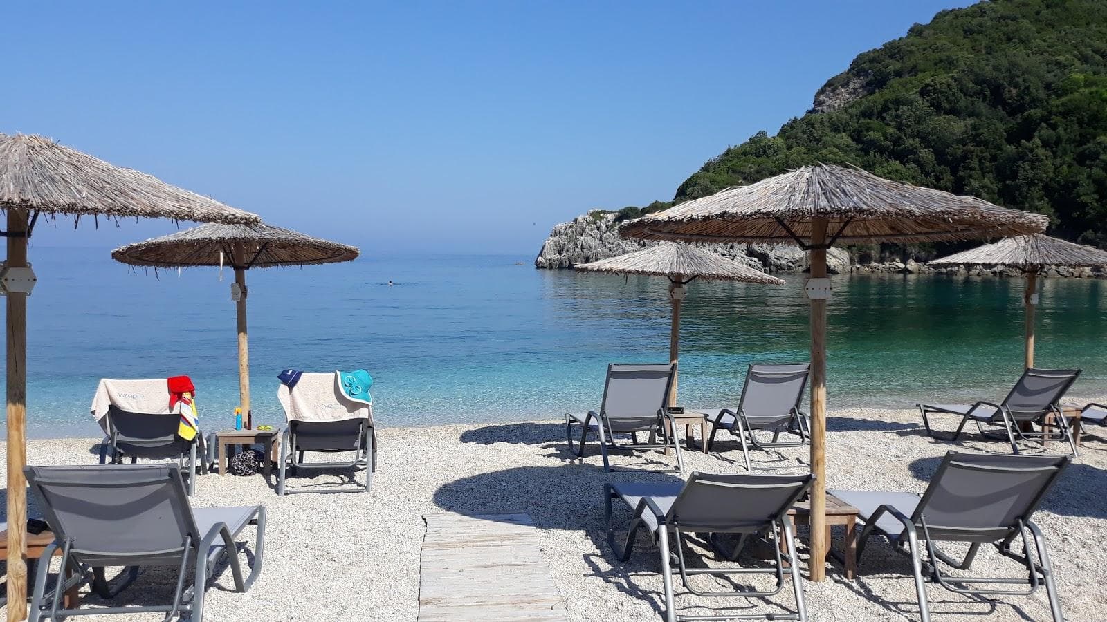 Sarakiniko beach