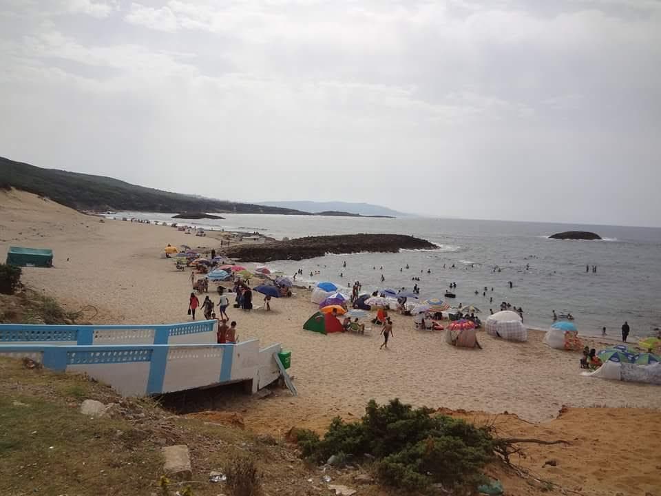 Plage Mecida shaty lmsydt