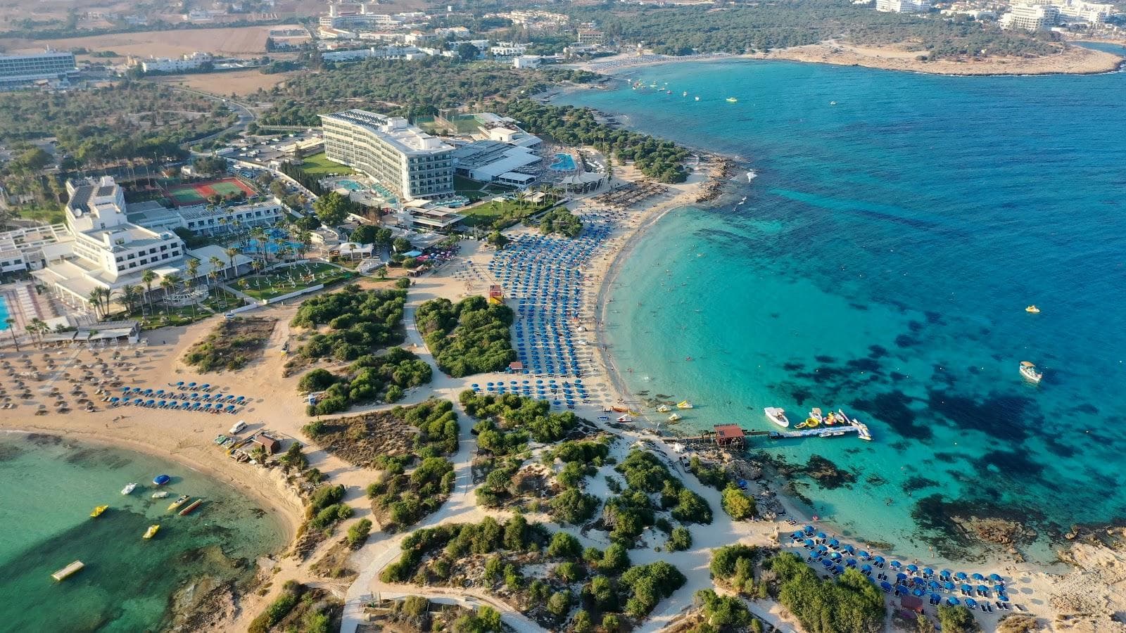 Makronissos beach