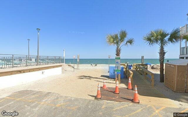 Garden City Beach (Hawes Avenue)