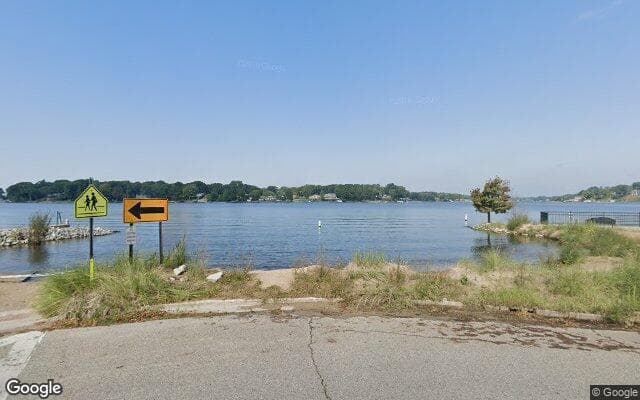 Lakeside Spring Lake
