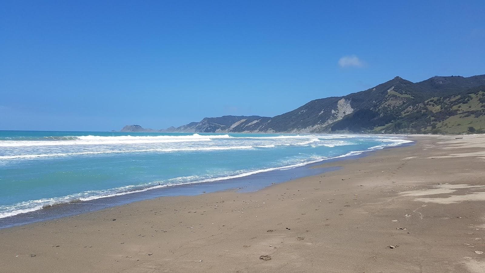 Tokomaru Beach
